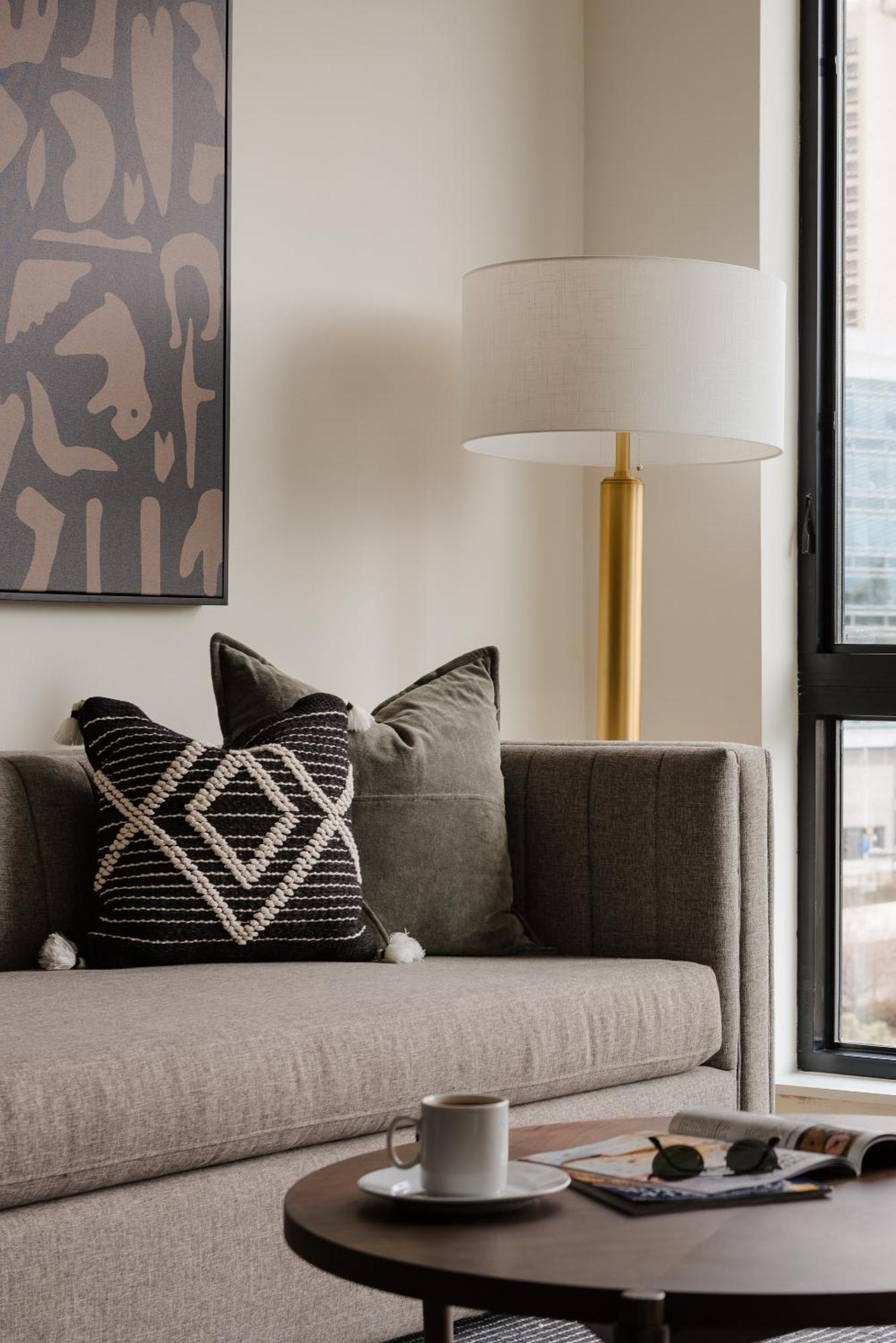 Onyx, Sonder Apartments Philadelphia Room photo